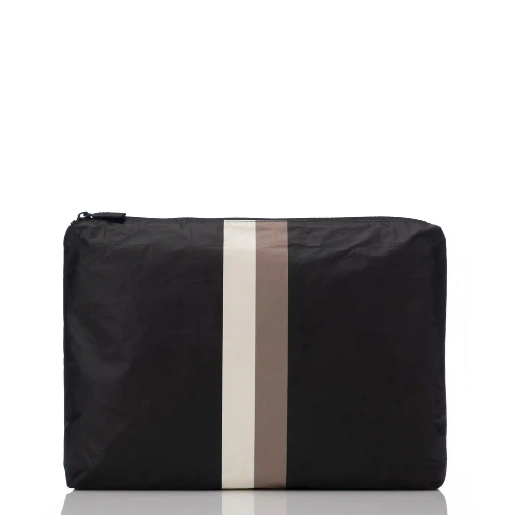 Le Voyageur Mid Pouch in Caffe on Black
