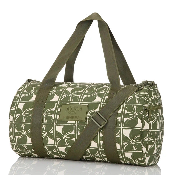 Lattice Keep It Light Sporty Duffle in Olive
