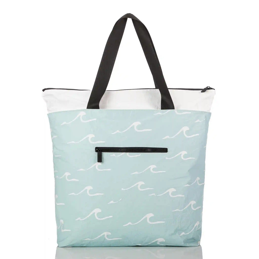 Seaside Day Tripper in White on LeMU Blue