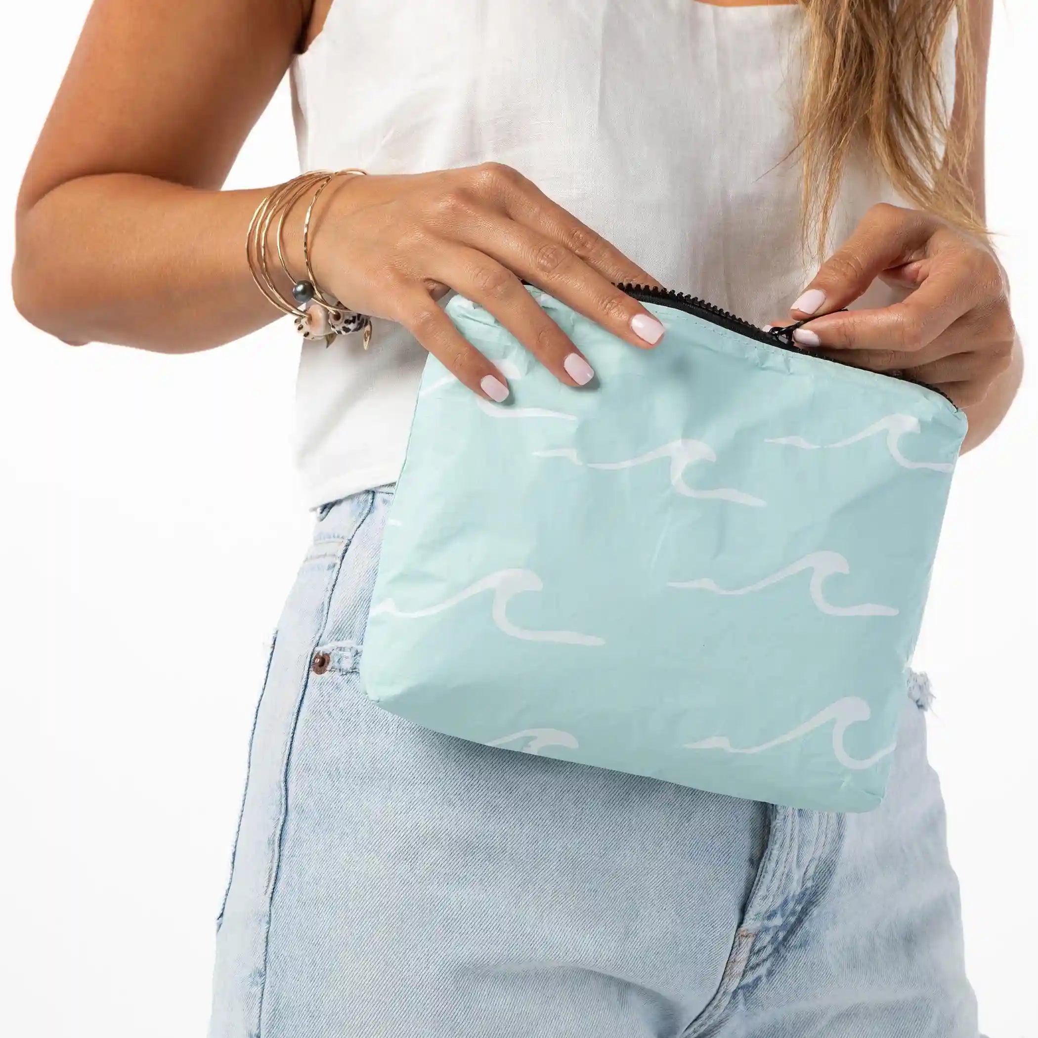 Small Seaside Pouch in LeMU Blue Secondary image