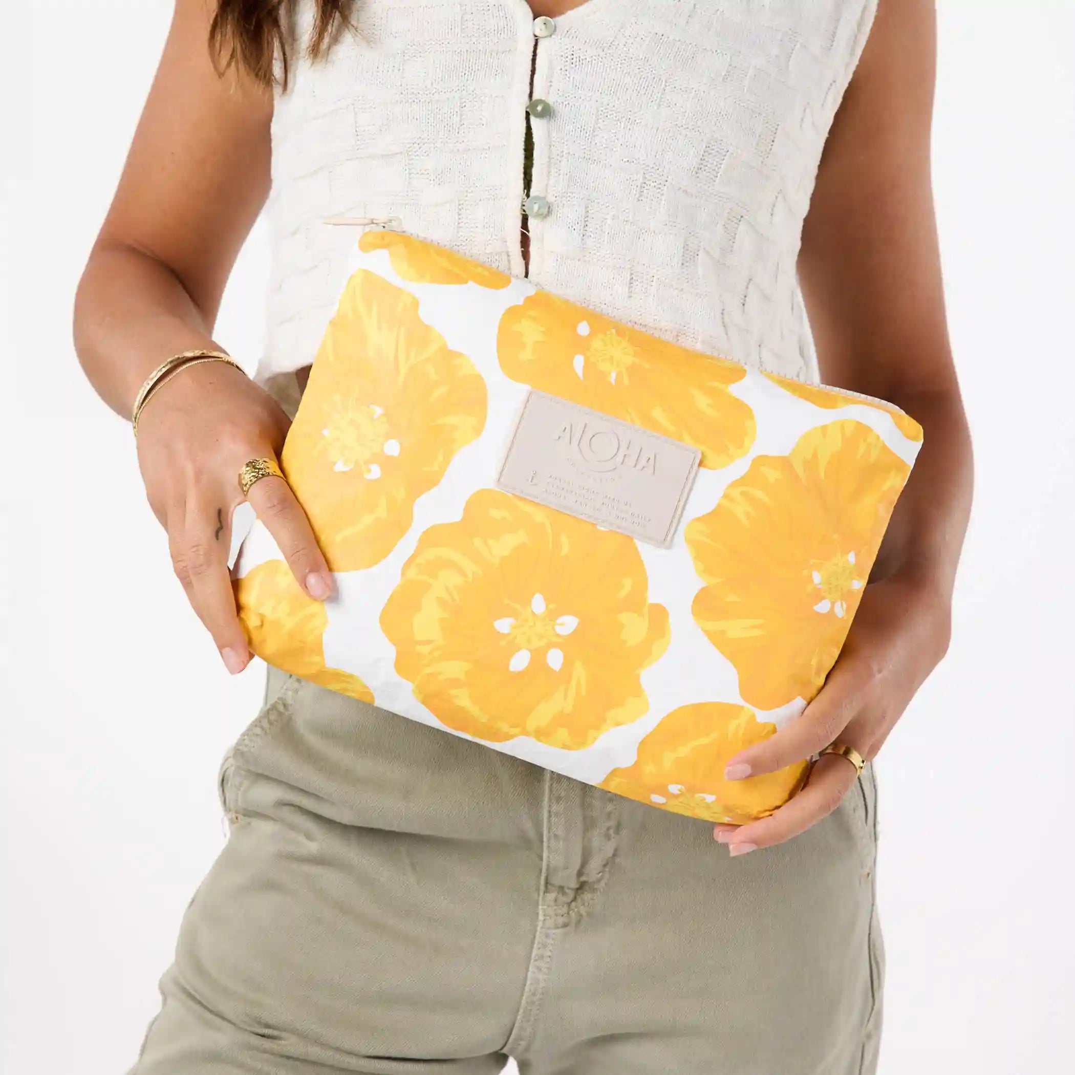 Pua Ilima Mid Pouch in Golden Secondary image