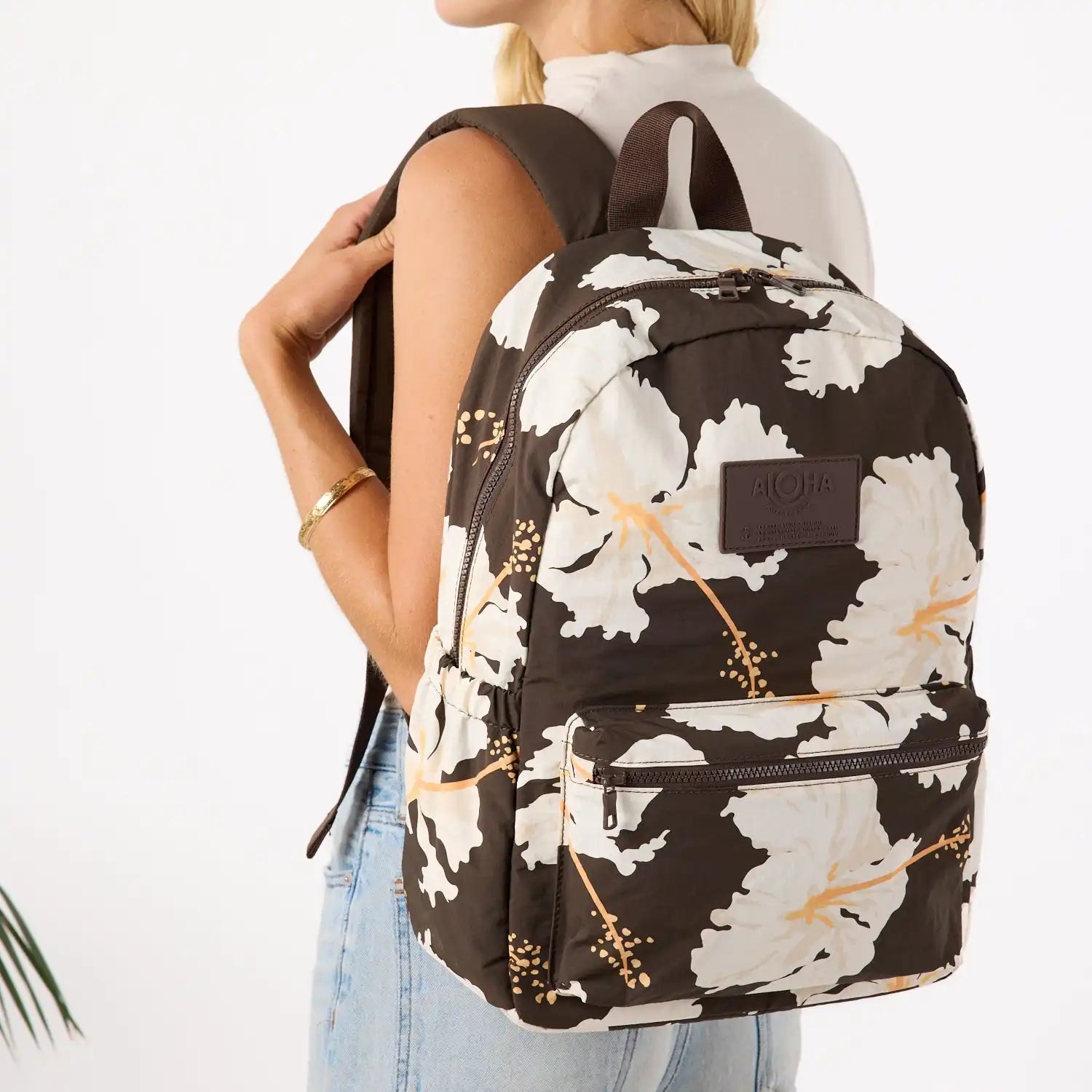 Taha'a Keep It Light Backpack in Chocolate Secondary image