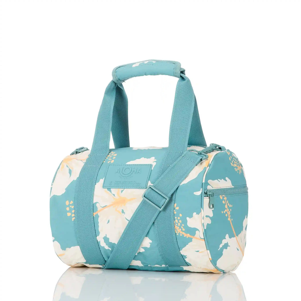 Taha'a Keep It Light Stubby Duffle in Tide Main image