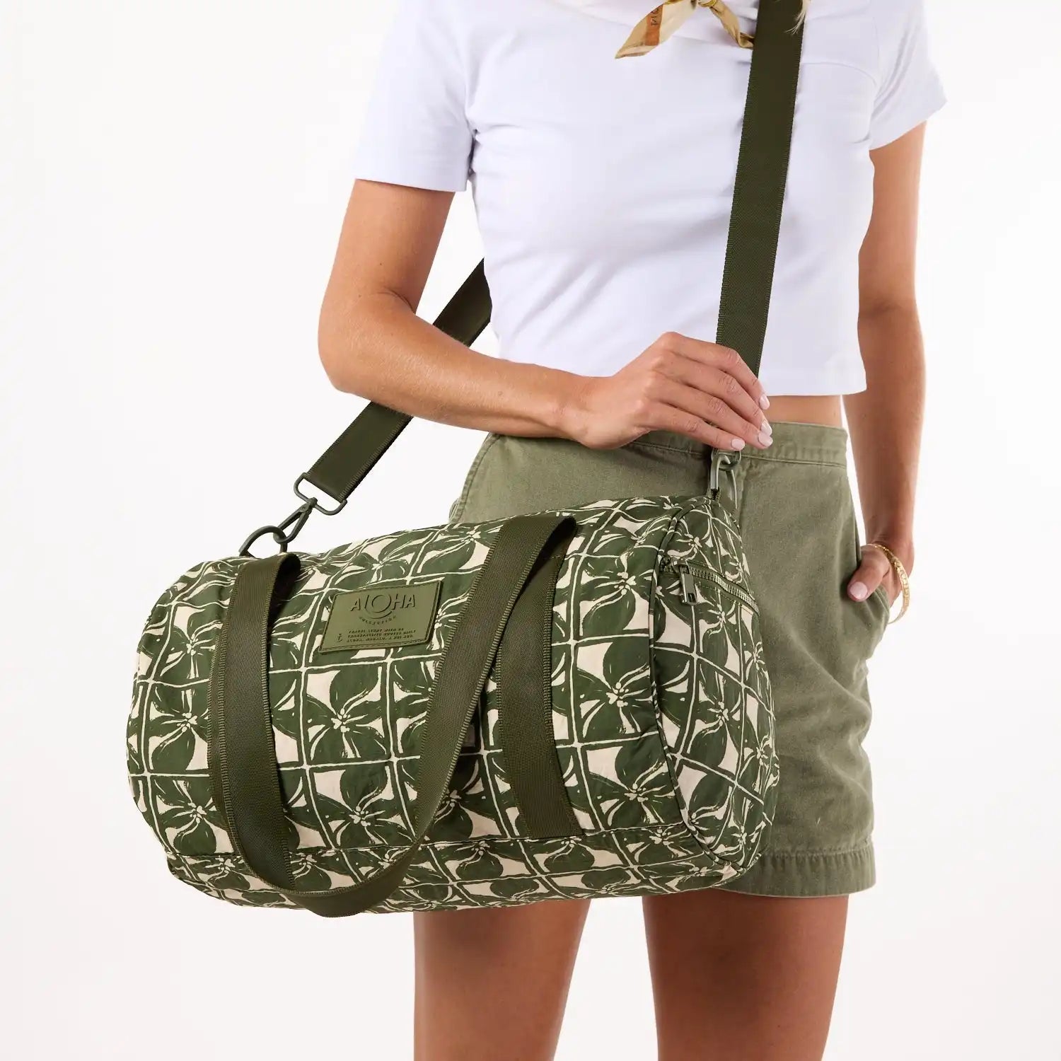 Lattice Keep It Light Sporty Duffle in Olive Secondary image