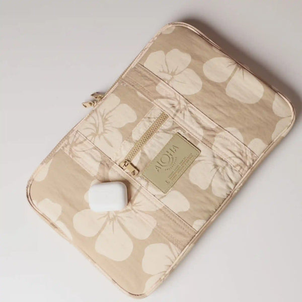 Holomua Keep It Light Laptop Case in Sand on Black