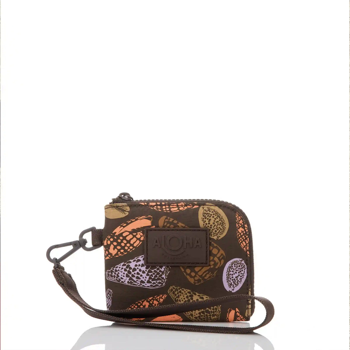 Shoreline Go-To Wristlet in Coconut Main image