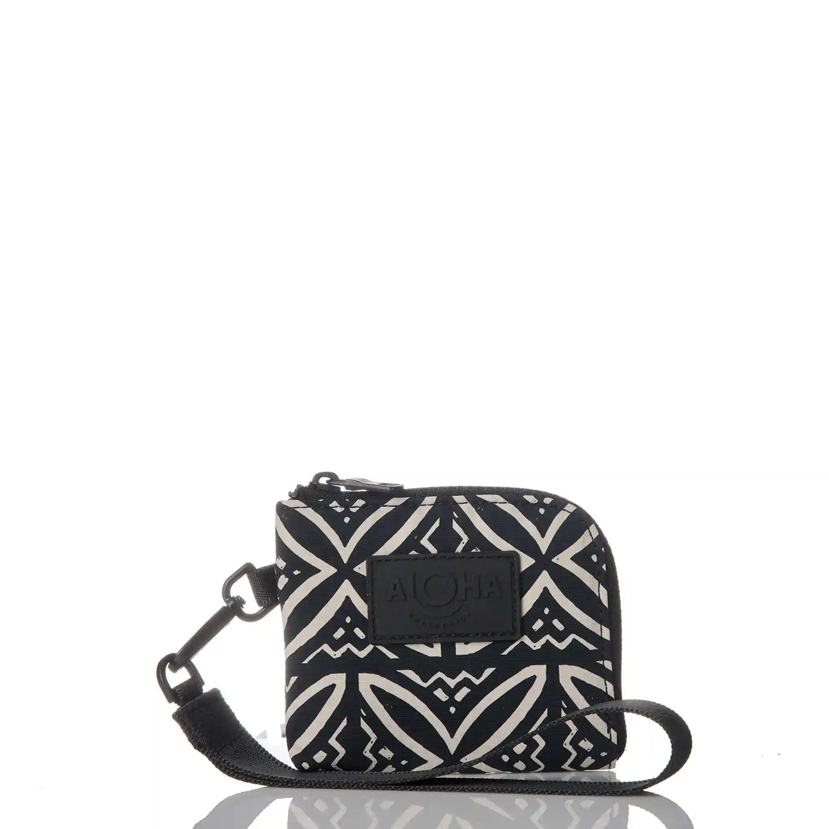 Pasifika Go-To Wristlet in Sandstone on Black Main image