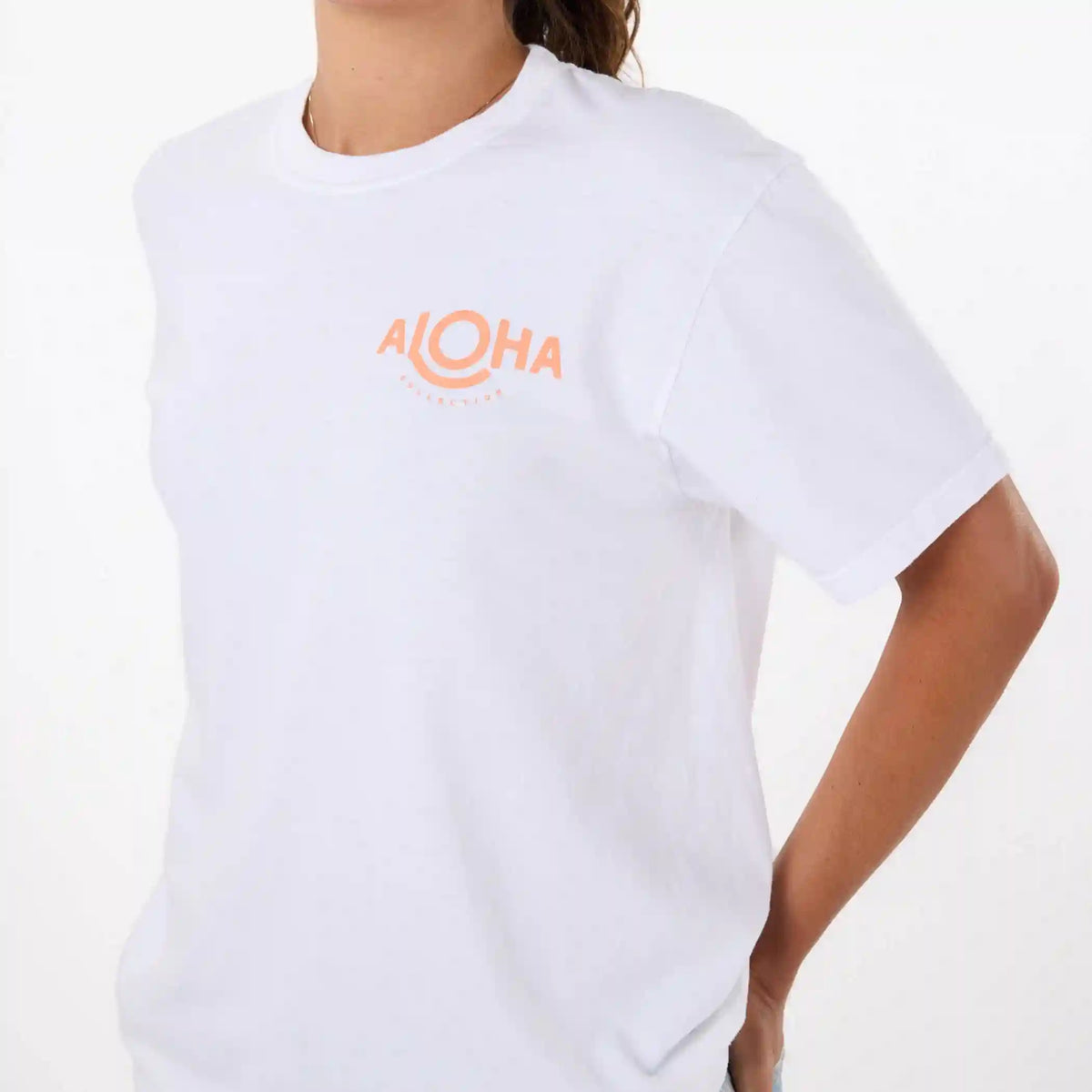 ALOHA Hana Hou Short Sleeve in White Main image
