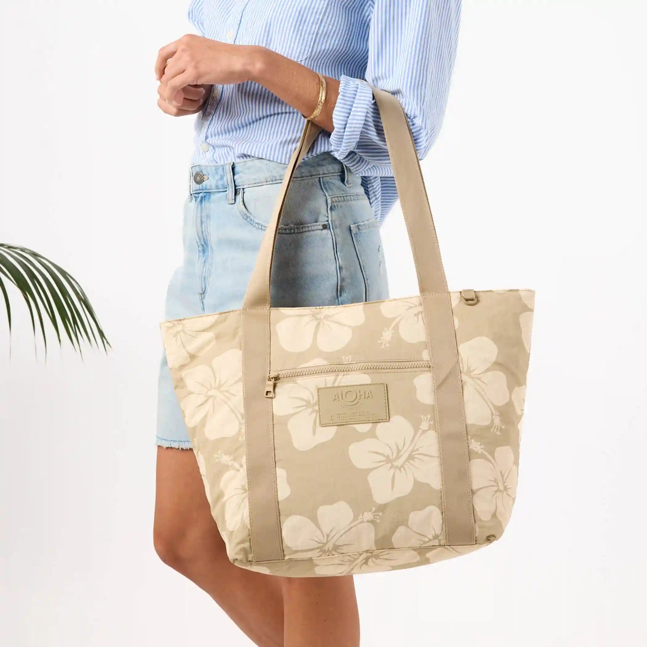 Hana Hou Keep It Light Zipper Tote in Creme on Dune Secondary image