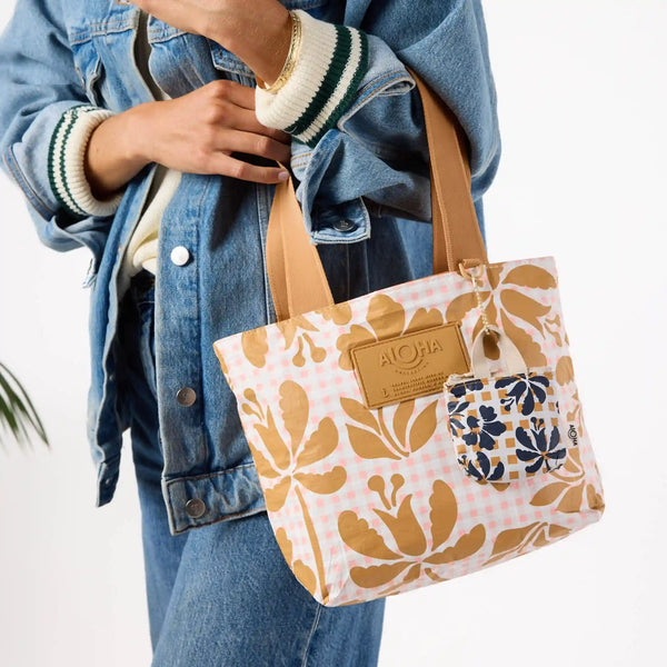 Picnic Fleur Mini Tripper in Hey Girl