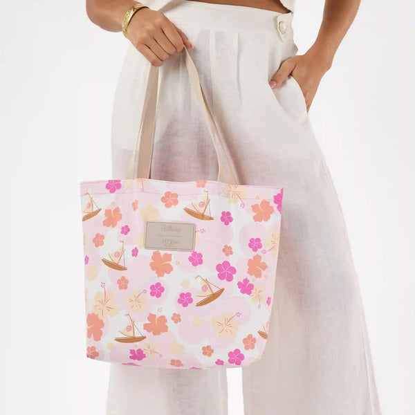 Voyager Reversible Tote in Fruit Punch