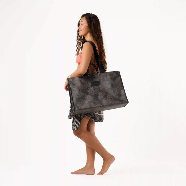 Holomua Carry It All Tote in Coconut