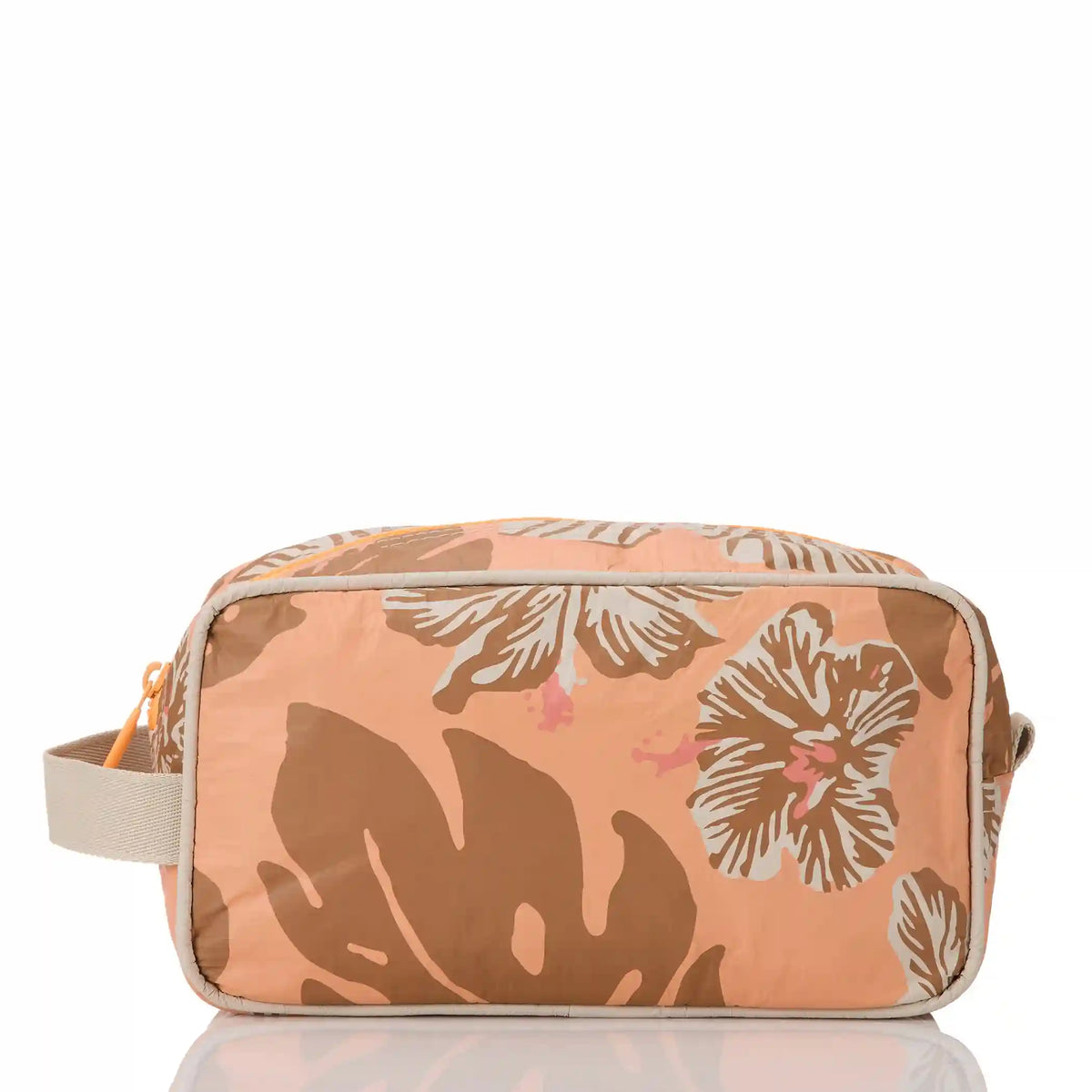 Pape'ete Dopp Kit in Toffee on Sandstone Main image