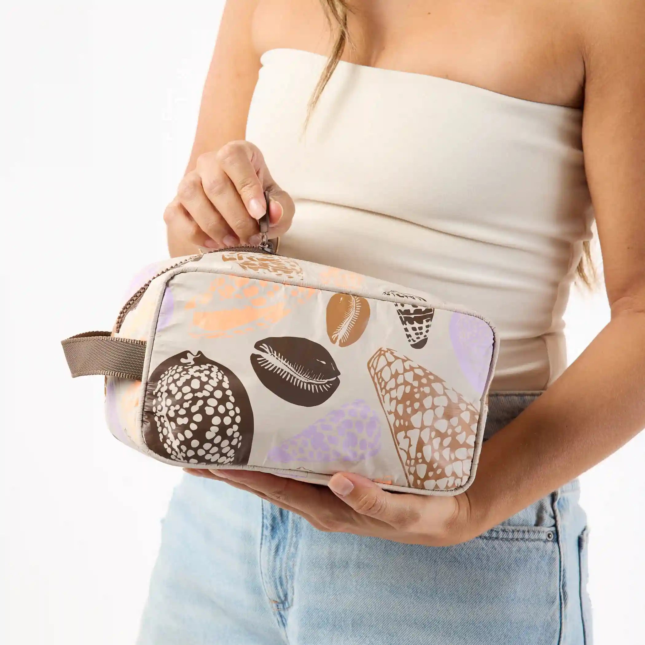 Shoreline Dopp Kit in Sandstone Secondary image