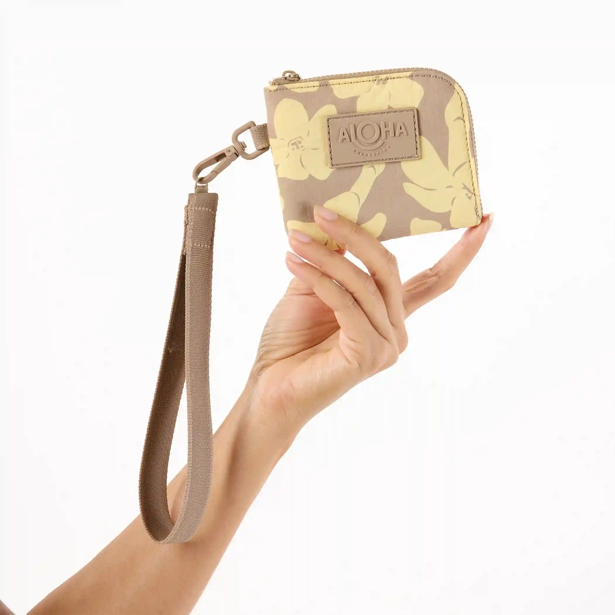 Puakenikeni Buds Go-To Wristlet in Affogato Secondary image