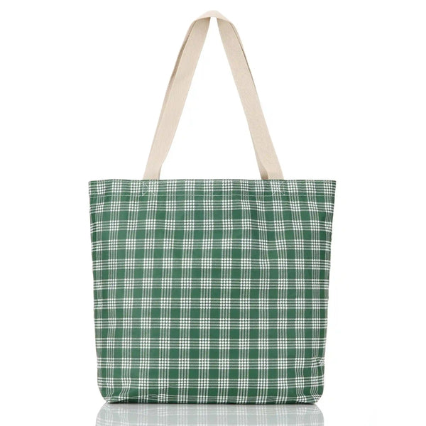 Applique Reversible Tote in Vineyard