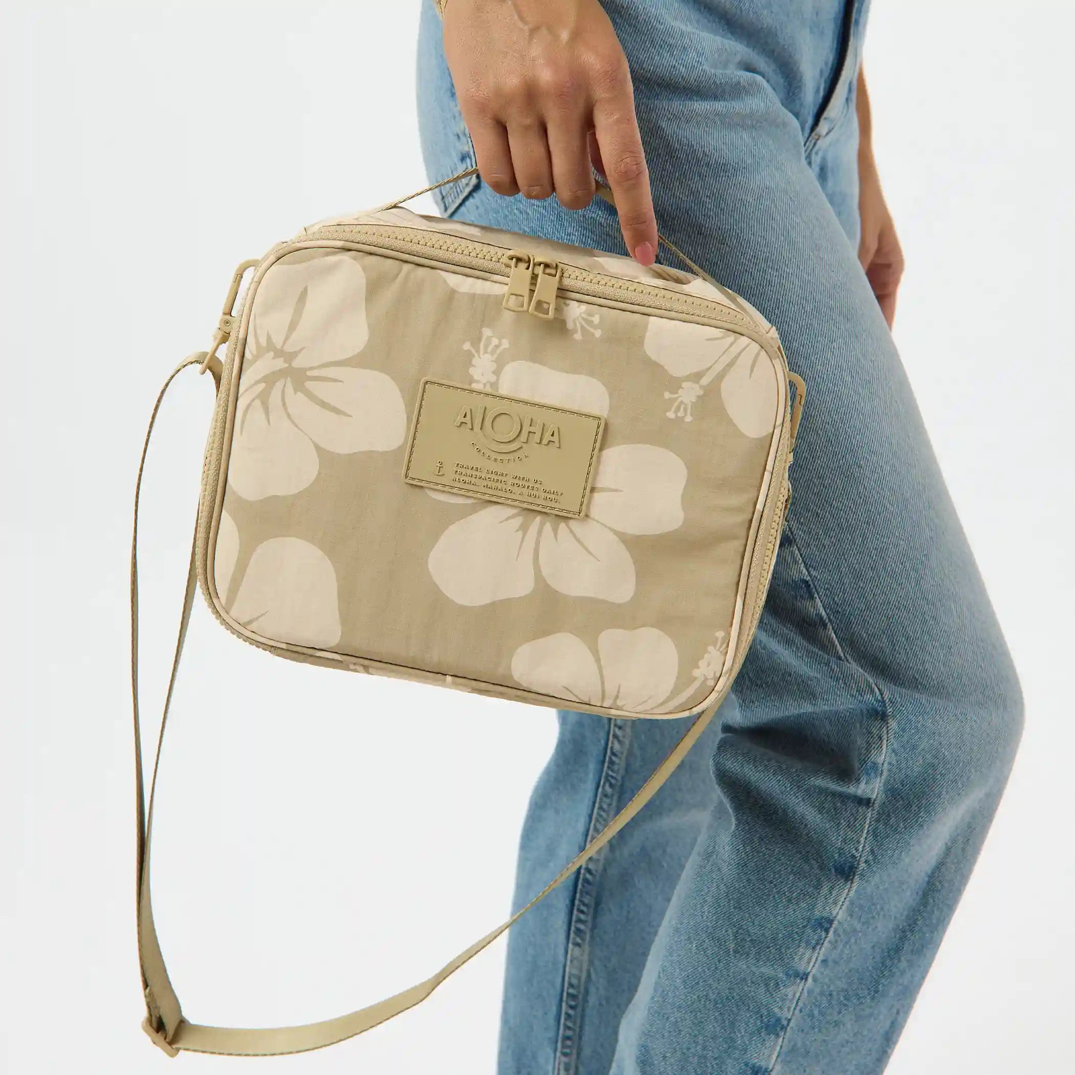 Hana Hou Keep It Light Lunch Box in Creme on Dune Secondary image
